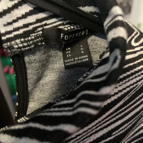 Funky stripe dress - Picture 2 of 2